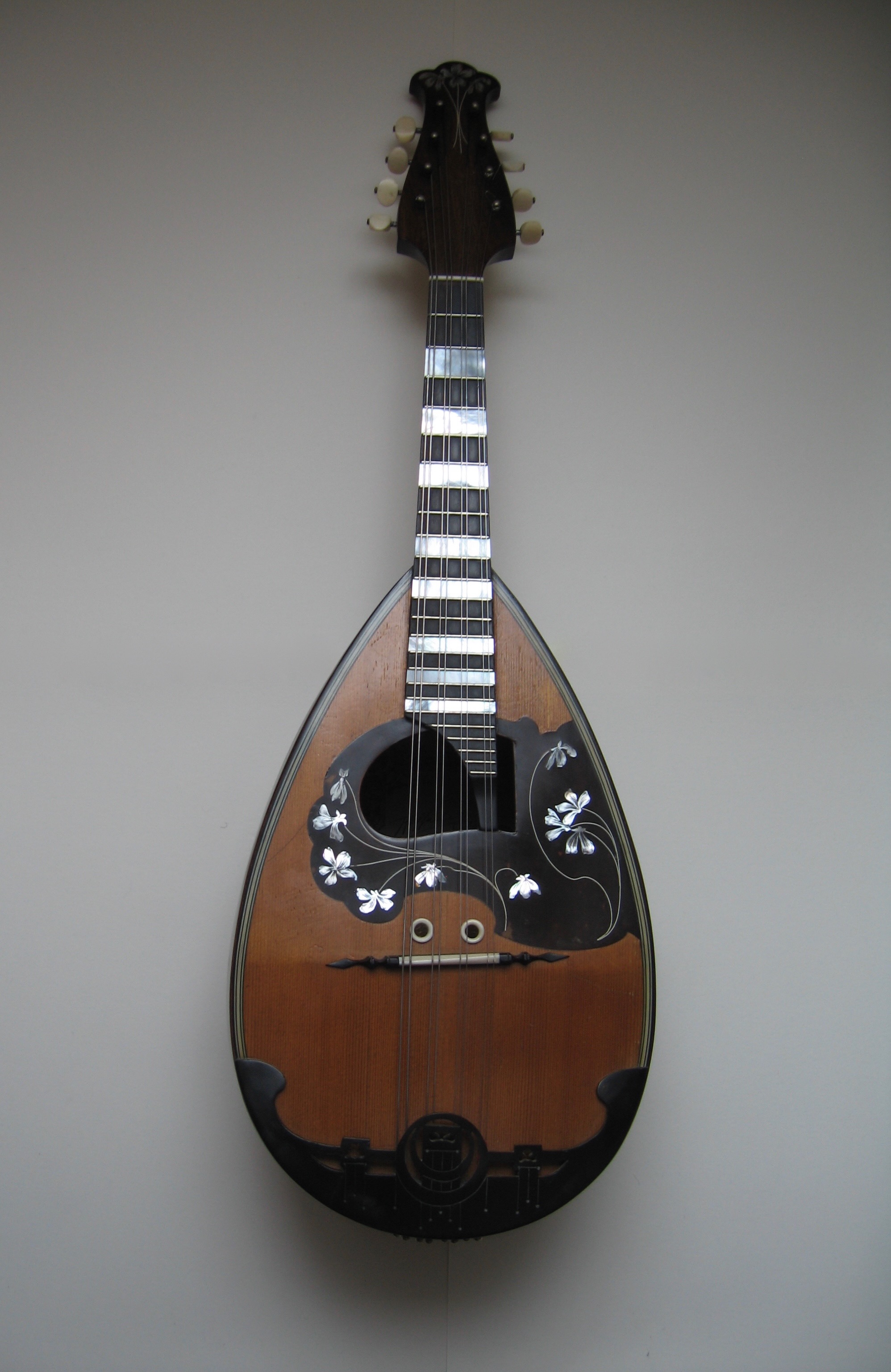 Neapolitanische Mandoline · um 1910